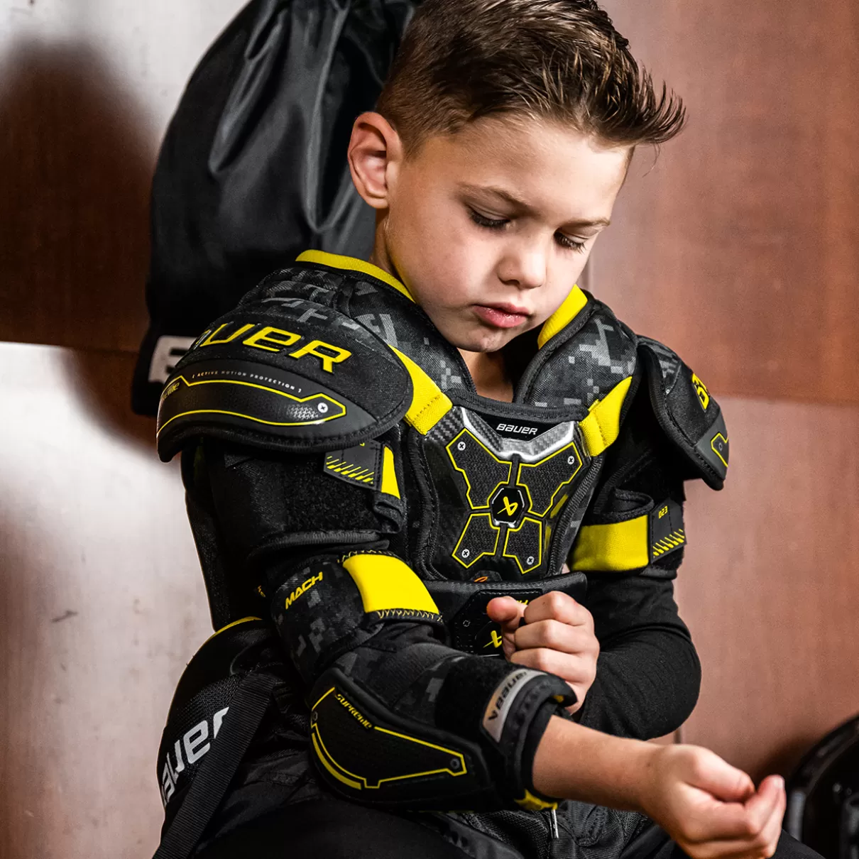 Sale BAUER SUPREME MACH ELBOW PAD